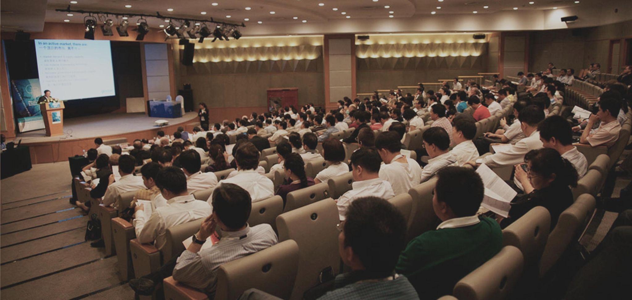 AI in Cybersecurity: From Threat Detection to Autonomous Defense